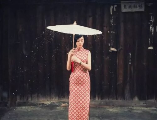 A brief history of cheongsam Chi-pao dress: Where does that lingering style come from?